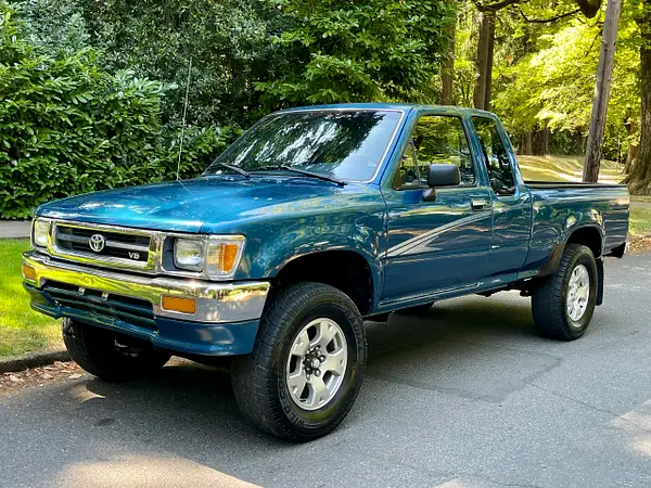 1994 Totota Pickup 4x4 Extra Cab by NWClassicsInvestments