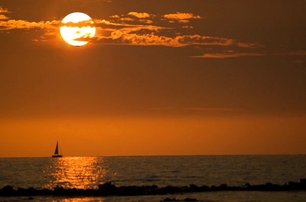 Sunset Sailboat 2 - Big Island Hawaii - Steve Juba