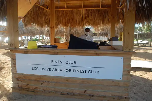 Finest Club Concierge Hut by Lovethesun