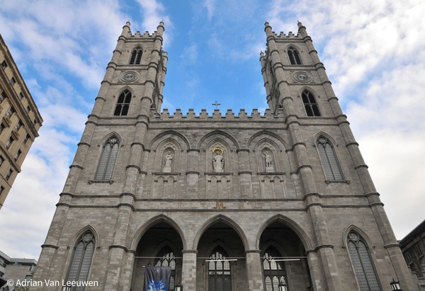 Notre-Dame-Church - Professional Headshots in Toronto and GTA by Luminous Light Photo 