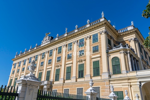 Schönbrunn-Palace-side-elevation-Vienna-Austria - Photographs of Granada, Spain