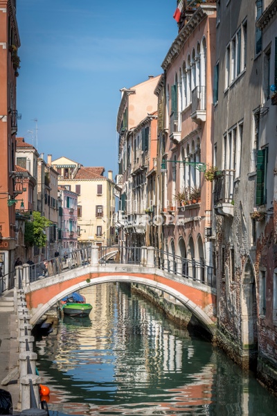 Canal-view-Venice-Italy - Photographs of Venice, Italy..