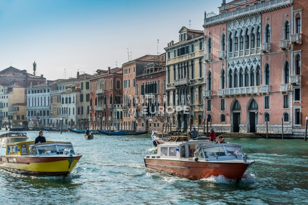 Grand-Canal-palaces-Venice-Italy - VENICE - Photographs of Europe
