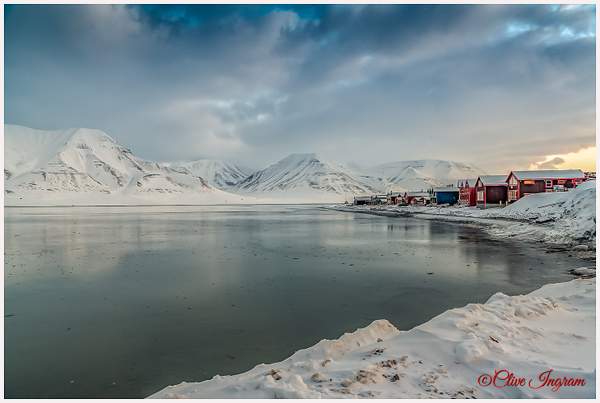 Cold view-huts-mountains-Svalbard bay by Ingymon