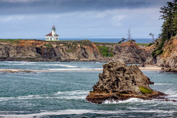 Cape Arago Lighthouse - Oregon - Portfolio - Harold Rau 