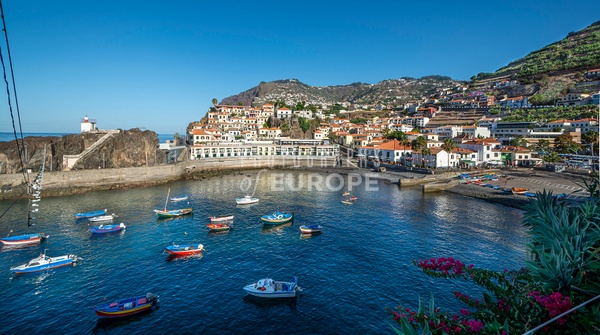 Câmara-de-Lobos-village-Madeira - MADEIRA - Photographs of Europe