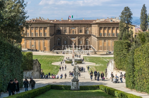 Pitti-Palace-Florence-Italy - Photographs of Florence and Pisa, Italy.