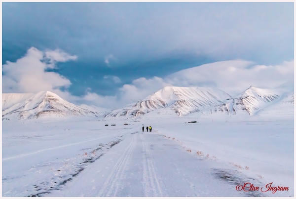 Mountain Walk - Arctic - Ingymon Photography  