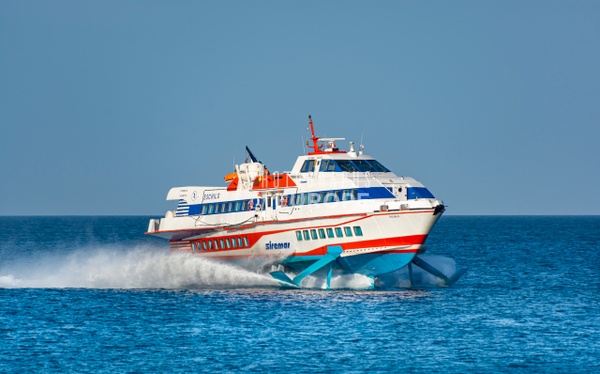 Hydrofoil-fast-ferry-Aeolian-Islands-Italy - Photographs of the Aeolian Islands, Italy 