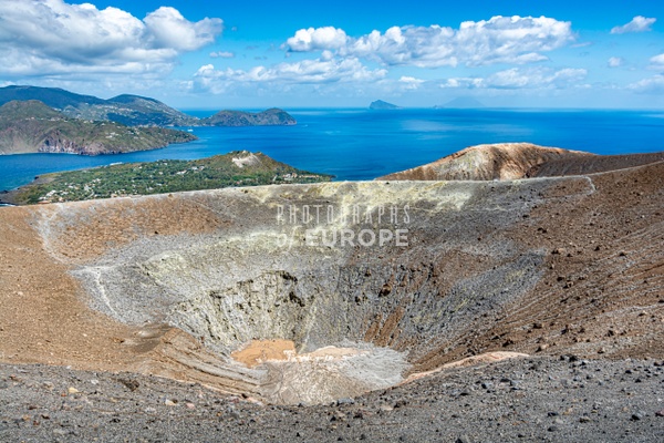Volcano-crater-Vulcano-Aeolian-Islands-Italy - AEOLIAN ISLANDS - Photographs of Europe