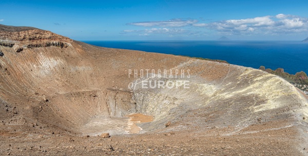 Volcanic-crater-Vulcano-Aeolian-Islands-Italy-2 - Photographs of the Aeolian Islands, Italy