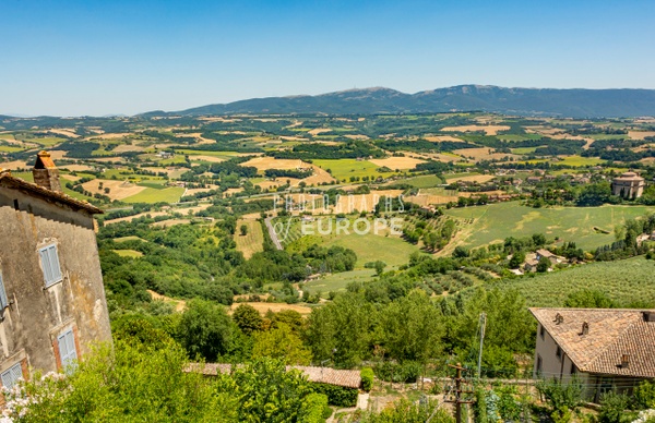 Umbrian-countryside-panoramic-view-Umbria-Italy - UMBRIA - Photographs of Europe 